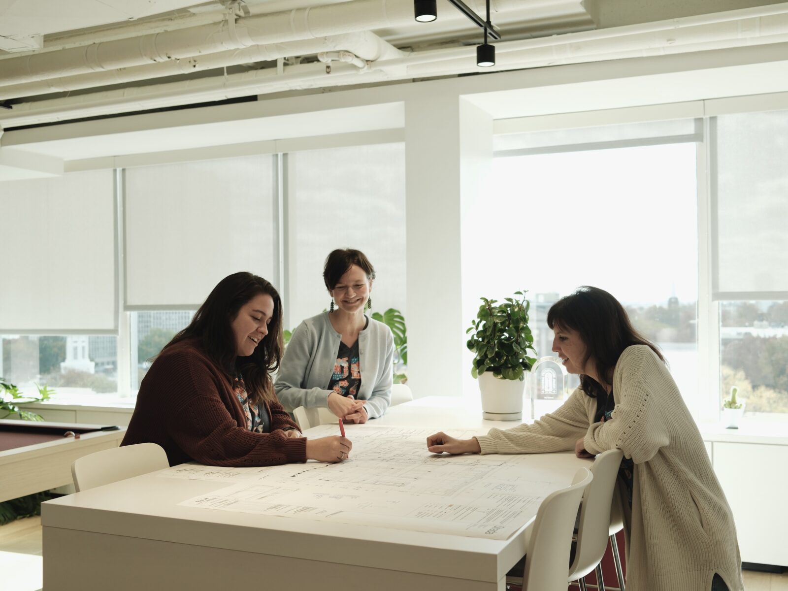 Philadelphia Stradistas collaborating in their DESIGN tees